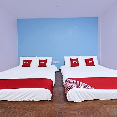 Super Oyo 992 Orange Hotel קואלה פילה מראה חיצוני תמונה