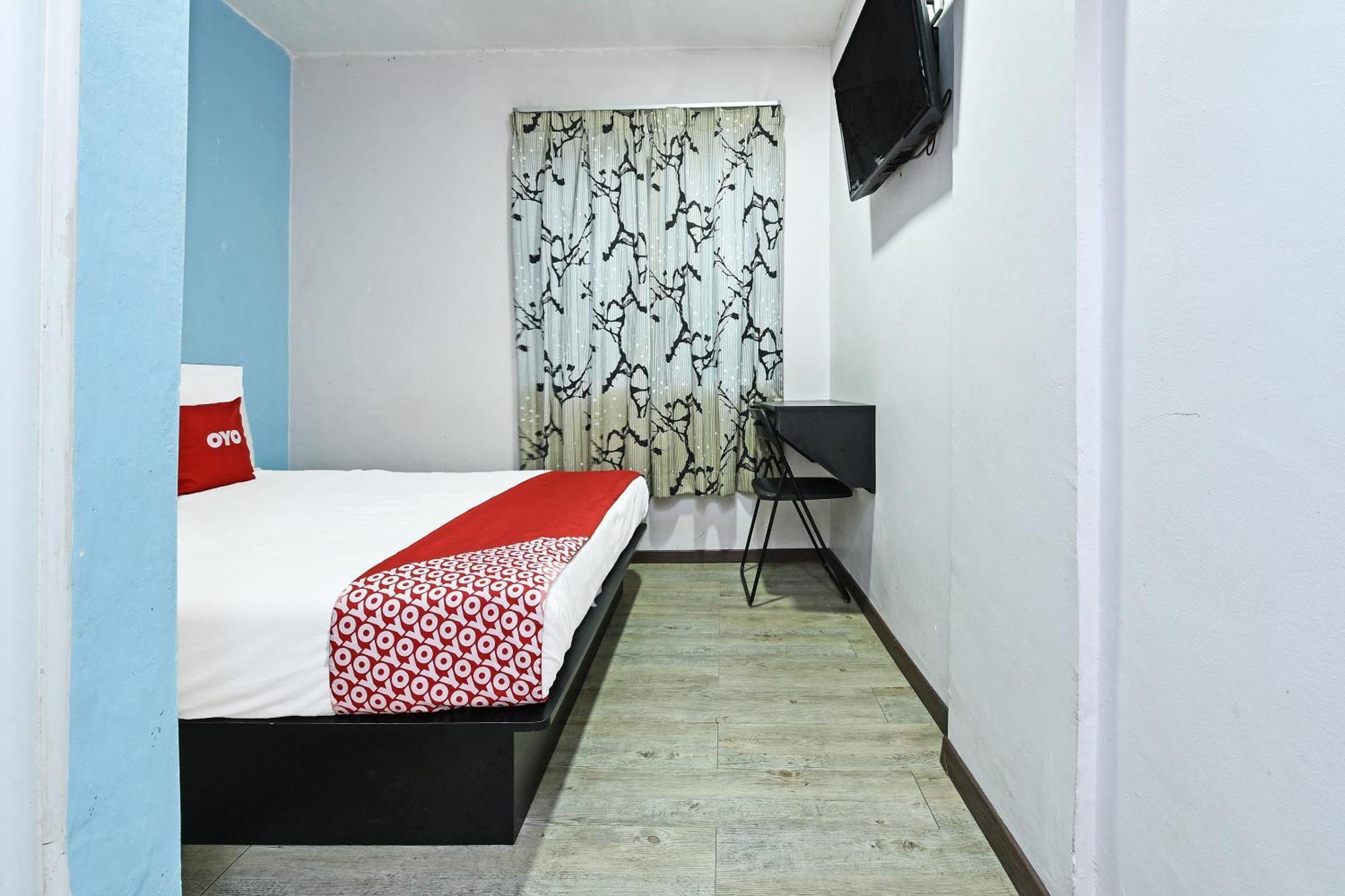Super Oyo 992 Orange Hotel קואלה פילה מראה חיצוני תמונה