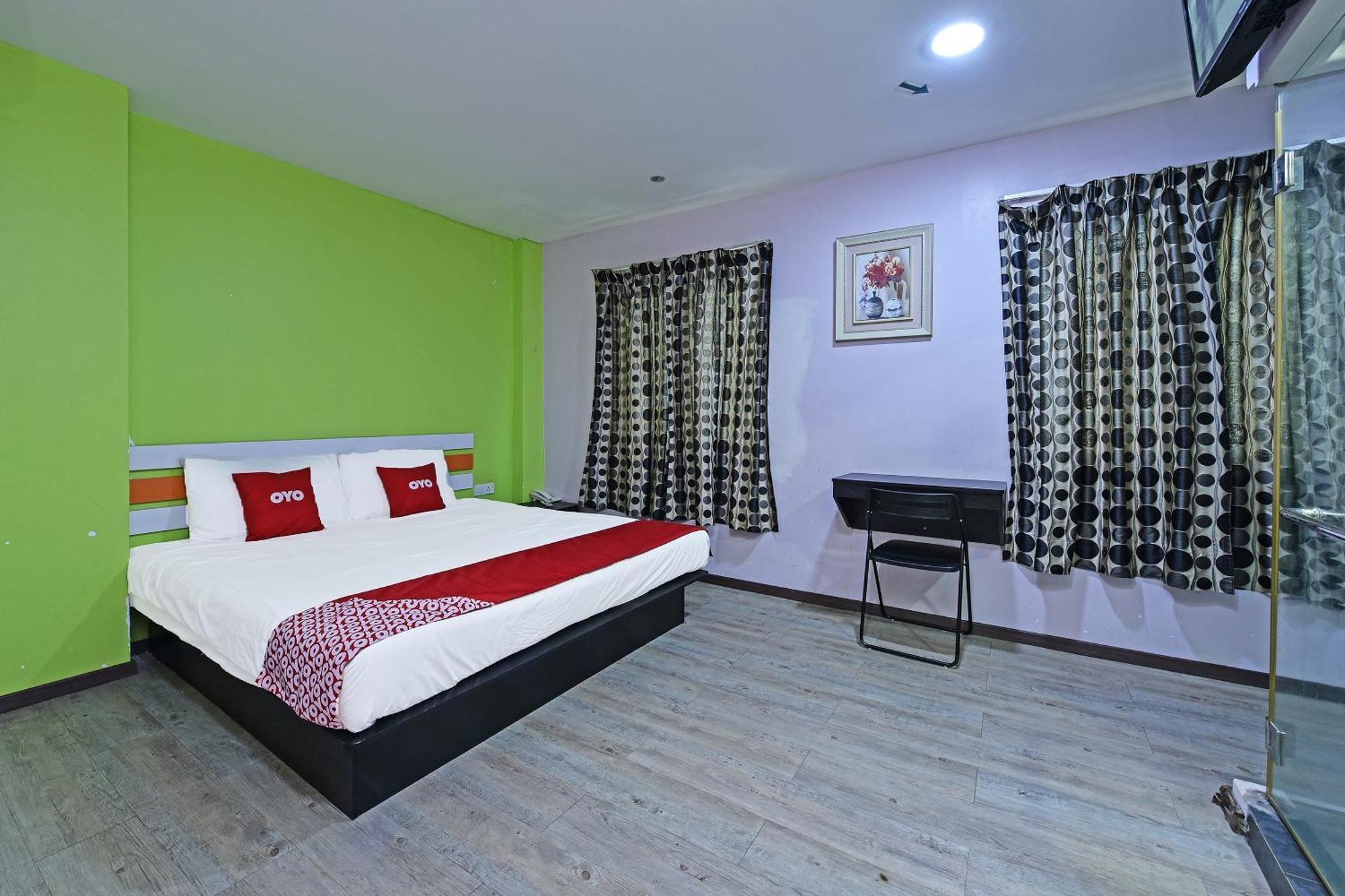 Super Oyo 992 Orange Hotel קואלה פילה מראה חיצוני תמונה