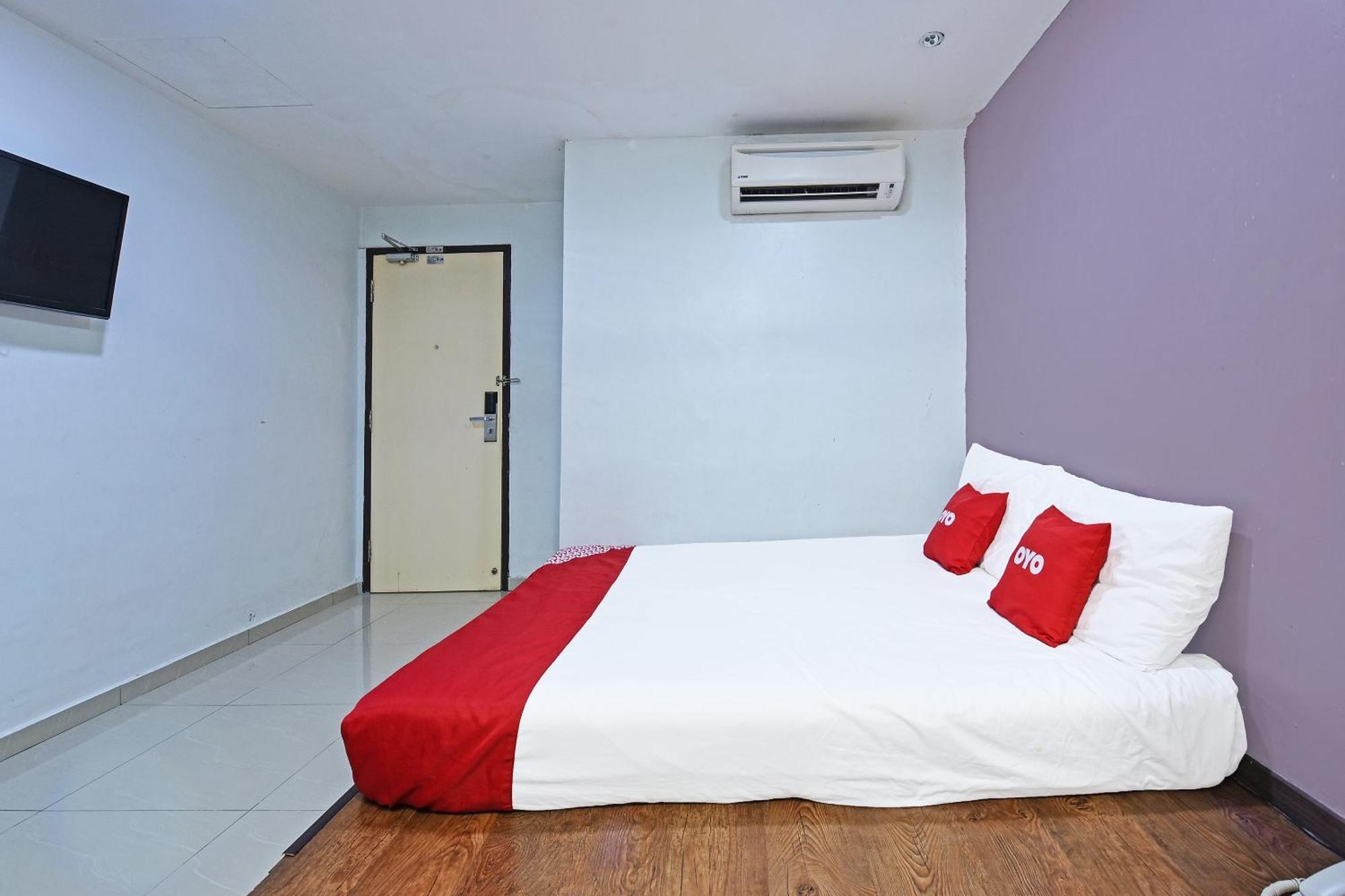 Super Oyo 992 Orange Hotel קואלה פילה מראה חיצוני תמונה
